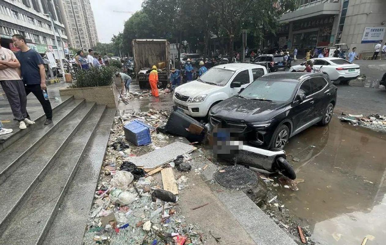 福山区一饭店疑发生燃气爆炸，冲击波冲过一条马路, 你怎么看「餐馆疑似天然气泄漏怎么处理」 餐饮经营